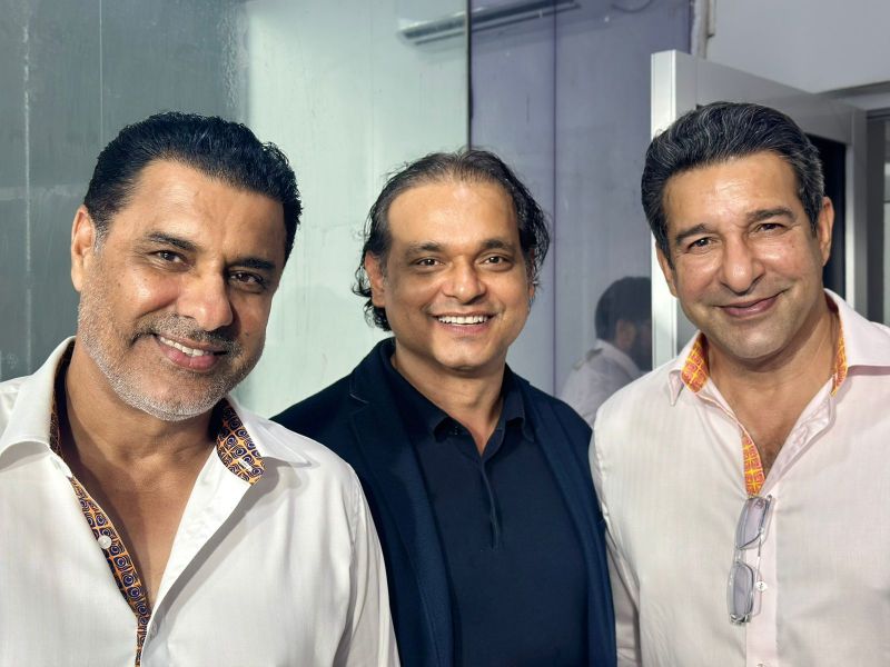 Samresh Kumar with Wasim Akram and Waqar Younis